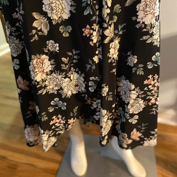 Dress - Picture 8 of 11